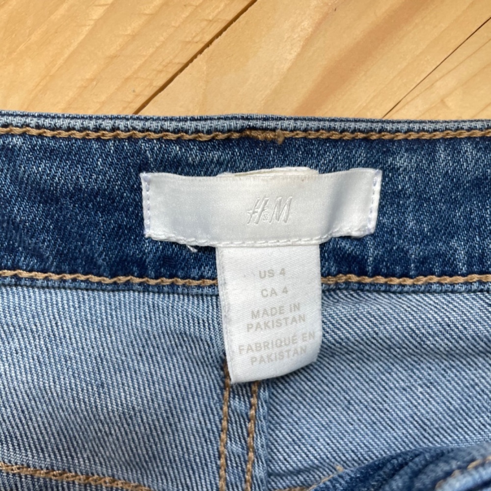 High Waisted Denim Cutoff Shorts - Picture 4 of 6
